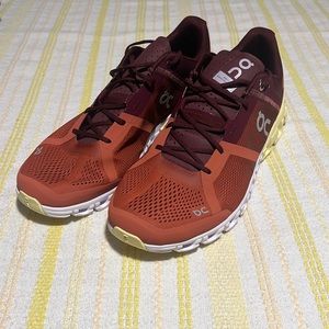 Men’s brand new size 10.5 Cloudflow On Clouds